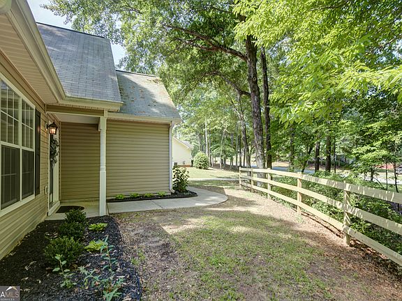 2nd image of 65 Riverside Way