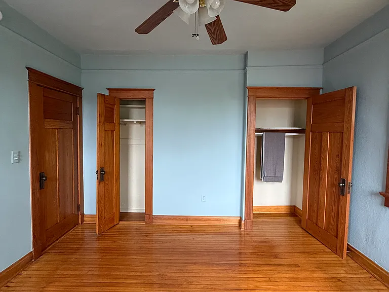 2225 Dante St — Photo 23