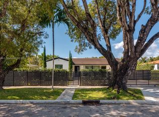 520 SW 27th Rd, Miami, FL 33129