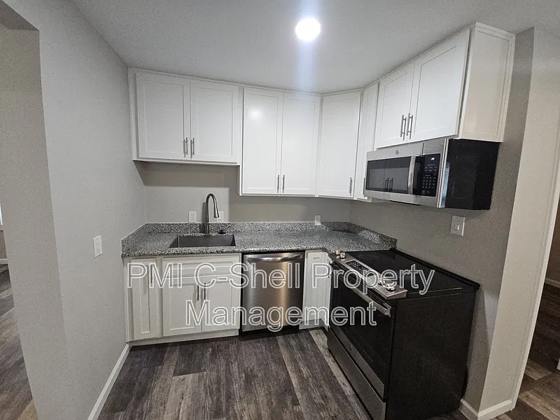 3 bed, 2.0 bath, 1310 sqft, $1,495 — Photo 3