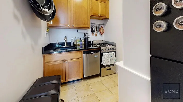 Rented by Bond New York | media 14