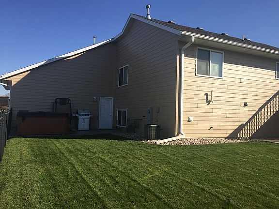 4th image of 311 Pine Brooke Dr