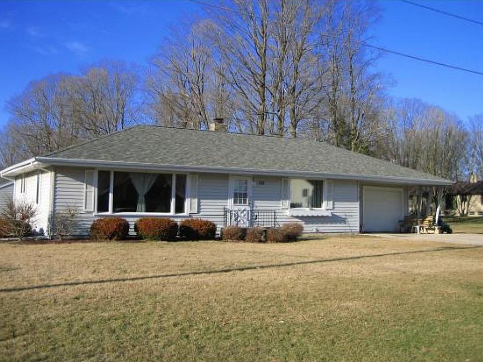 1st image of 135 Maryknoll Ln