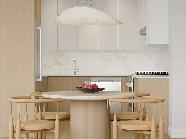 31-19 29th St #3A, Astoria, NY 11106