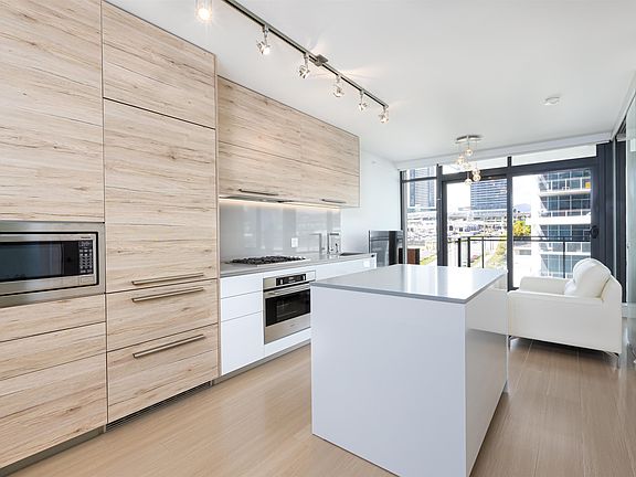 4th image of 2378 Alpha Ave #809