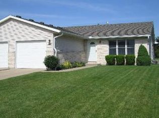 906 Cimmaron Way, Ottawa, IL 61350