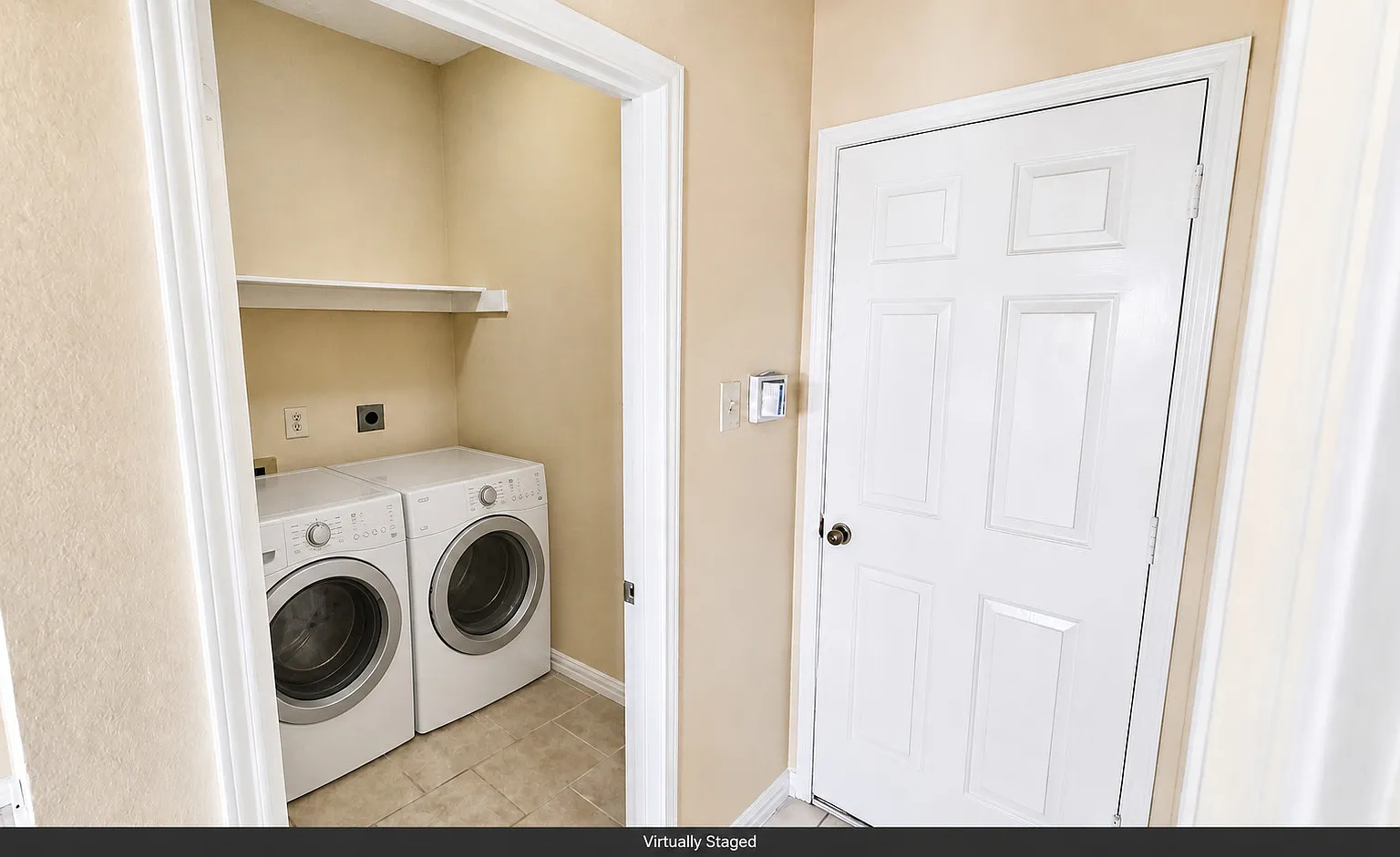3 bed, 2.5 bath, 1919 sqft, $2,495 — Photo 3