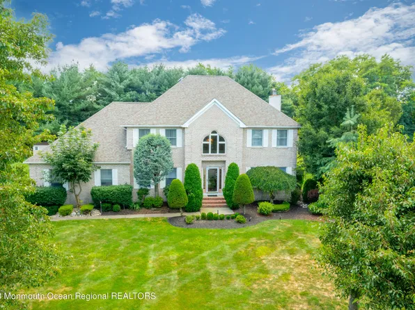 40 Lions Court, Freehold, NJ 07728