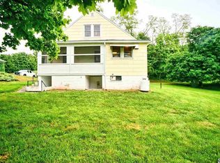 85 Red Hill Rd, New Oxford, PA 17350