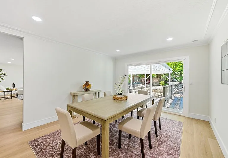 540 Hamilton Way — Photo 3