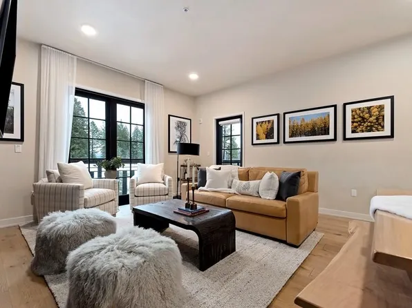 780 Village Dr Unit 312, Donnelly, ID 83615