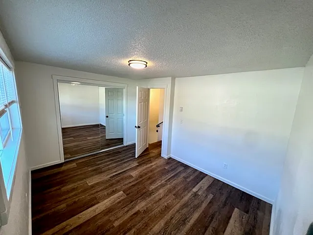 540 W Maple St #25 — Photo 5