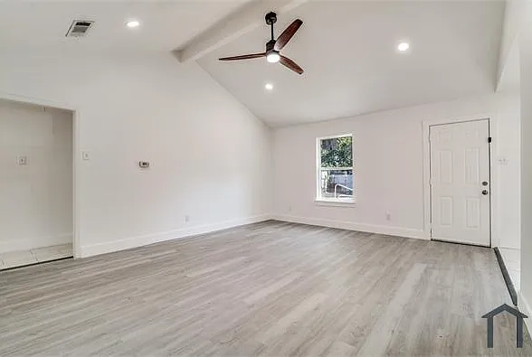 1622 Hillwood Dr — Photo 5