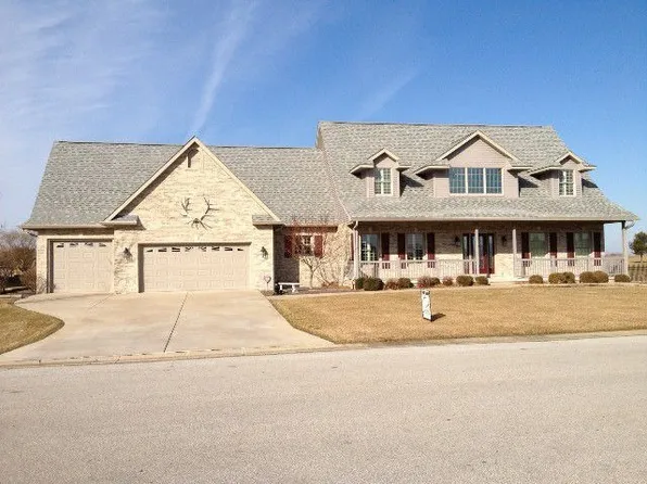 1 Laura Pl, Jacksonville, IL 62650