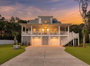 1087 Capersview Ct, Awendaw, SC 29429