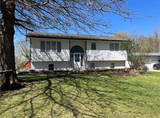 1002 N 4th Ave, Winterset, IA 50273