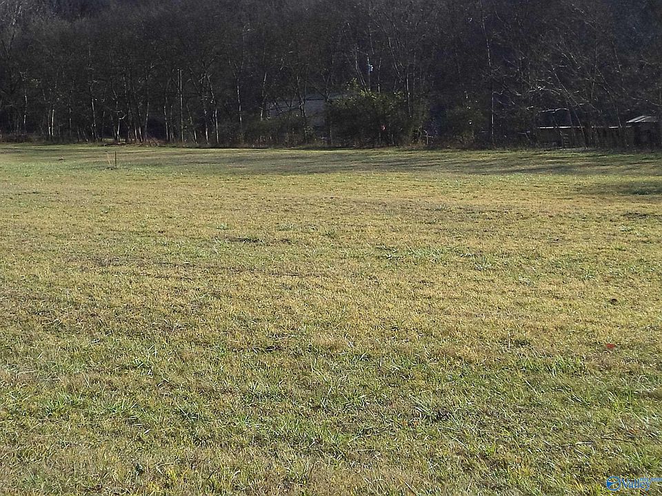 2nd image of 2 Lees Creek Rd