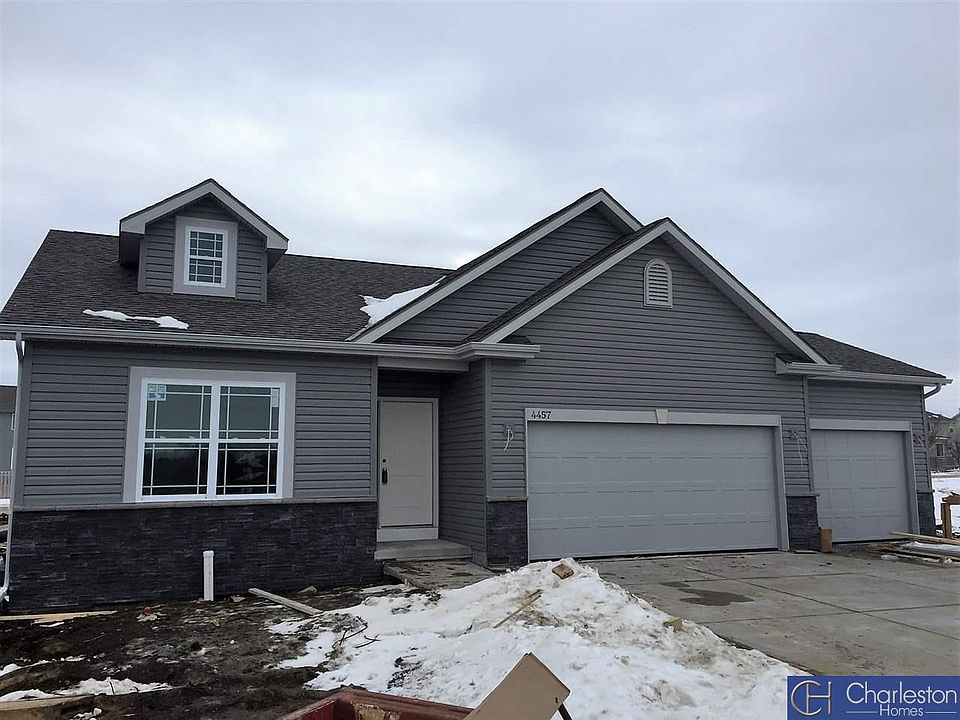 1st image of 4457 Brook Dr