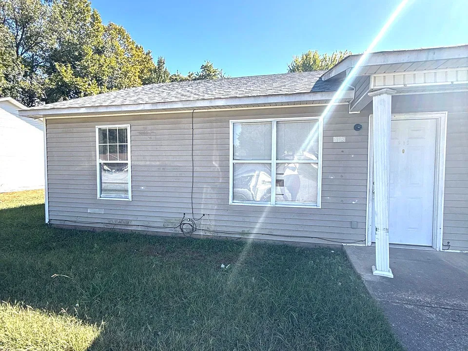 445 Josephine Dr