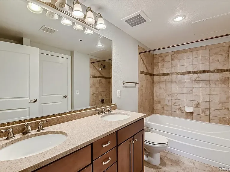 2200 S University Blvd #408 — Photo 5