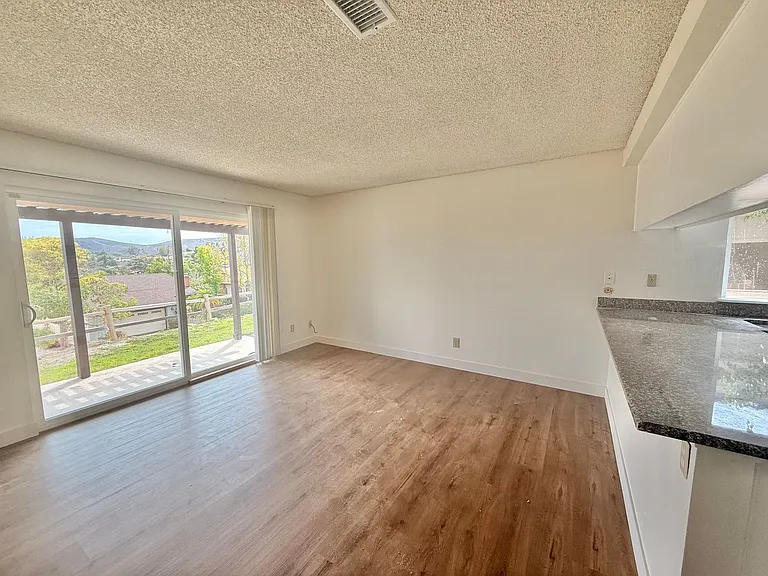 10019 Canyonview Ct — Photo 9