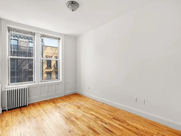 150 Sullivan St #32 — Photo 2