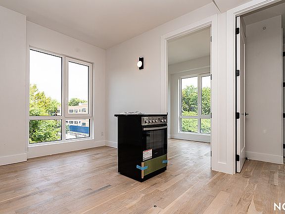 2nd image of 193 Graham Ave #3Y