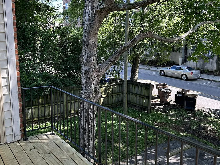 Acklen Avenue View