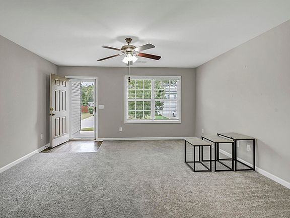 3rd image of 242 Oristo Ridge Way