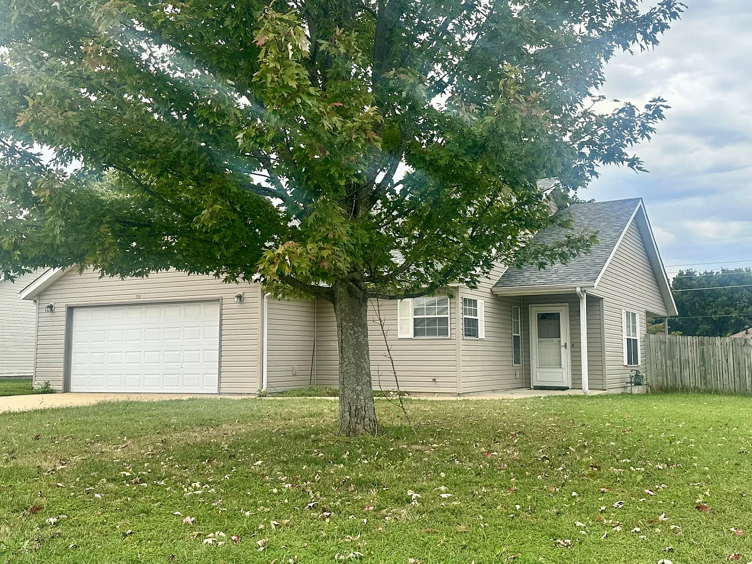 3 bed, 1430 sqft, $1,575 — Photo 1
