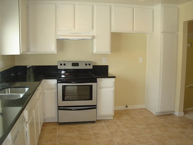 8921 Oviedo St — Photo 7