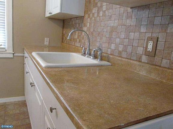 2nd image of 463 Hibbs Ave
