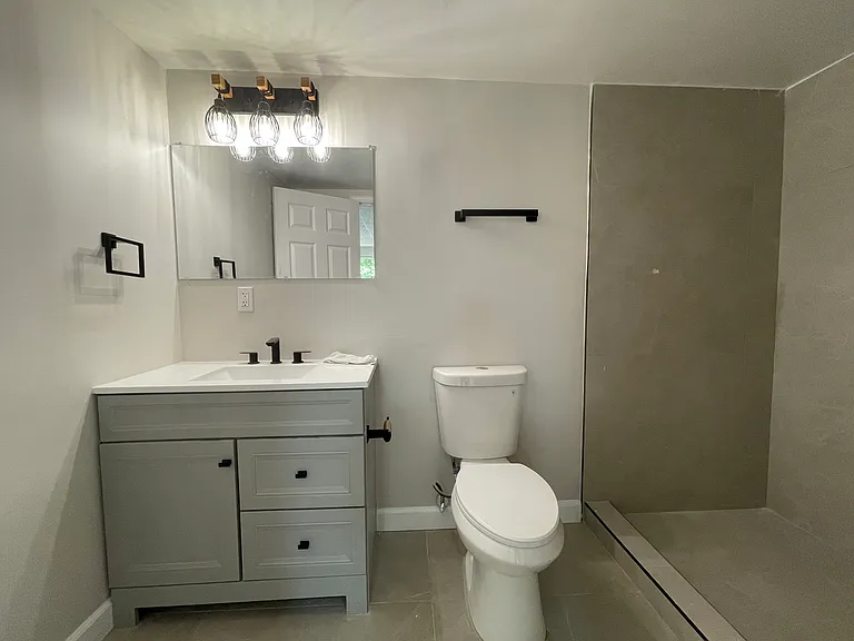 2135 Utah St — Photo 10