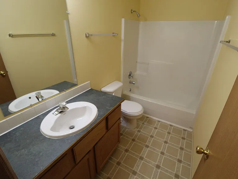 2217 N Hamilton St — Photo 9
