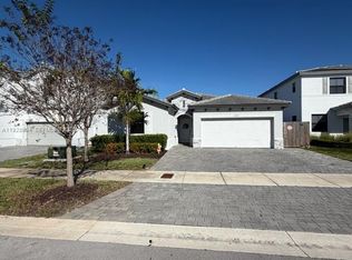 Pine Isle, Homestead, FL 33033