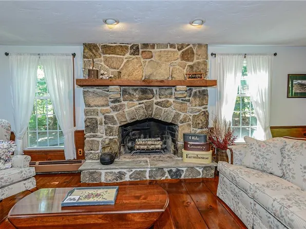 132 Sheffield Hill Rd, Exeter, RI 02822