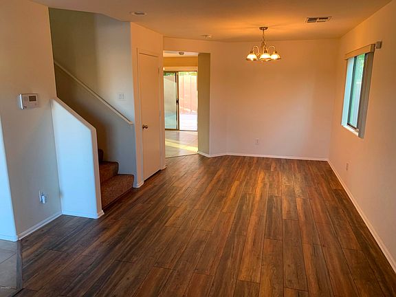 Living Room/Dining Room