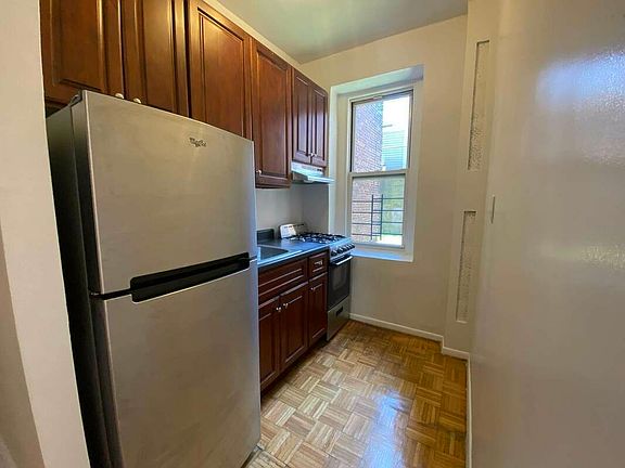 3rd image of 6282 Saunders St #1I