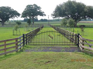 66 County Road 77d, Schulenburg, TX 78956