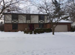 1333 Carron Dr, Columbus, OH 43220