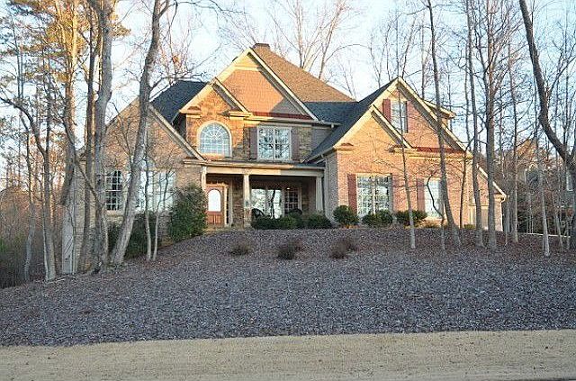 2nd image of 828 Waterford Estates Mnr