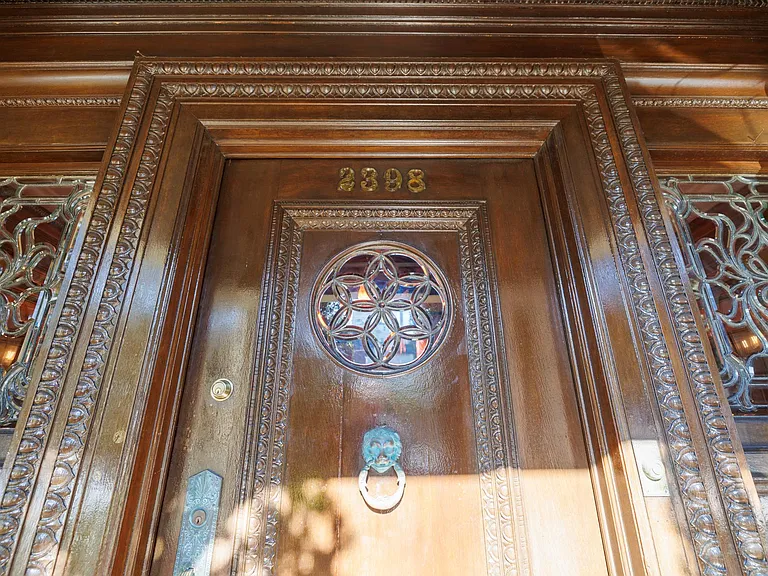 2398 Broadway St — Photo 84