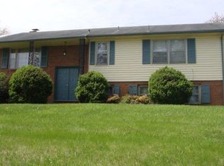 1539 Coral Ridge Rd SW, Roanoke, VA 24018