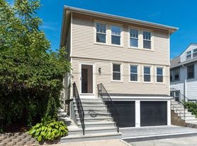 331-333 Vermont St, West Roxbury, MA