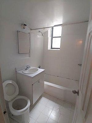 5th image of 6420 Saunders St #119