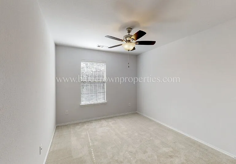 3208 Grant St — Photo 31