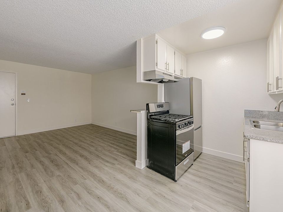 1st image of 6861 Sepulveda Blvd #28