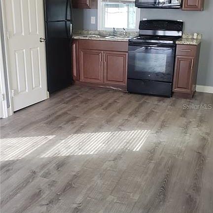2nd image of 1020 Portage St APT C