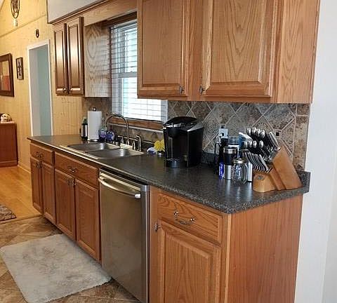 5th image of 10725 Lee Road 240