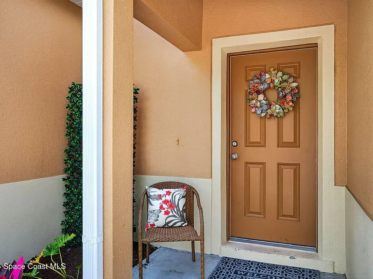 2515 Revolution St #103 — Photo 3